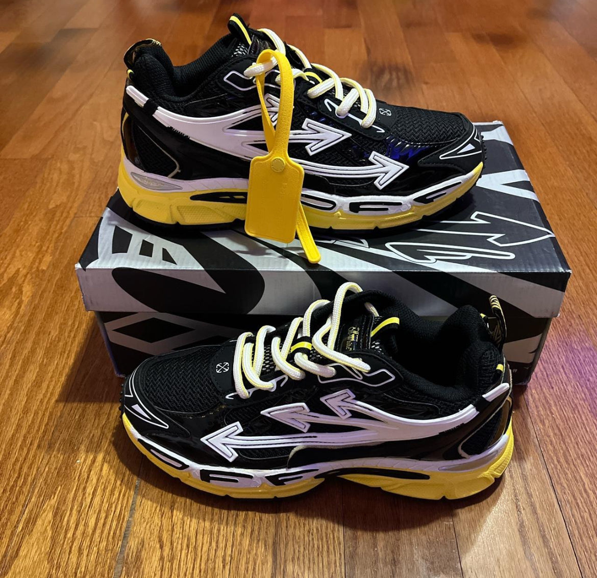 Off-White Be Right Back Unisex sneakers
